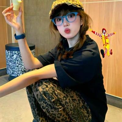 卡美娜万岁